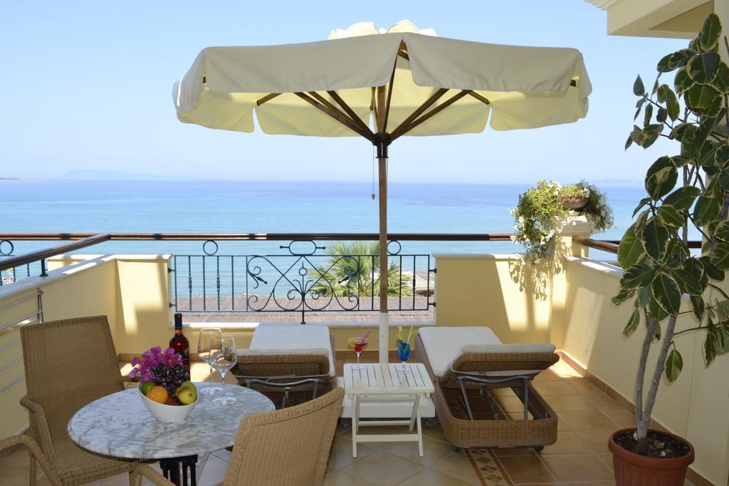 איוס סטפנוס Delfino Blu Wellness Boutique Hotel מראה חיצוני תמונה