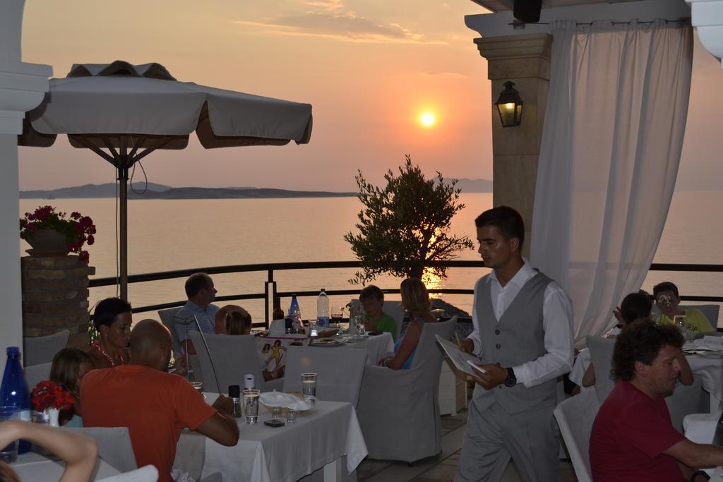 איוס סטפנוס Delfino Blu Wellness Boutique Hotel מראה חיצוני תמונה