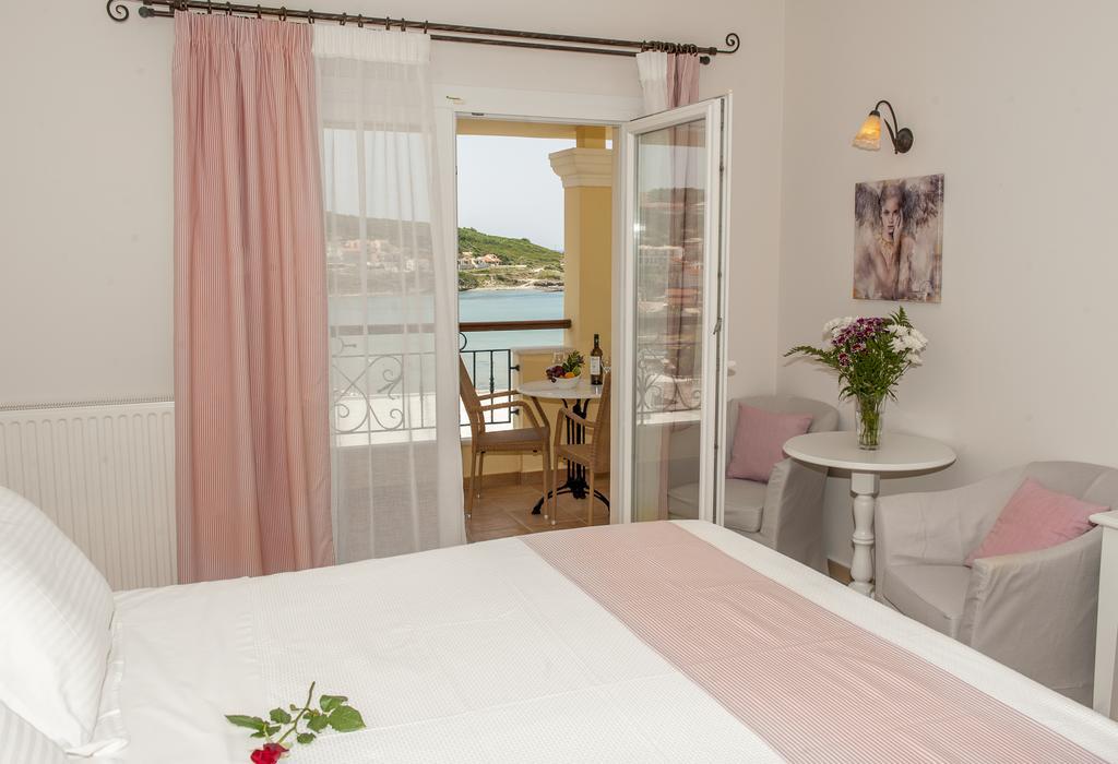איוס סטפנוס Delfino Blu Wellness Boutique Hotel מראה חיצוני תמונה